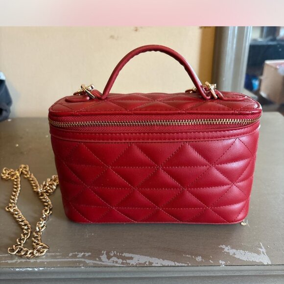 Source Unknown Handbags - RED QUILTED PURSE WITH HANDLE